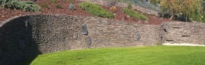 Kamień murowy Harasimowicz Toruń - Murek oporowy z łupka szarogłazowego (1)